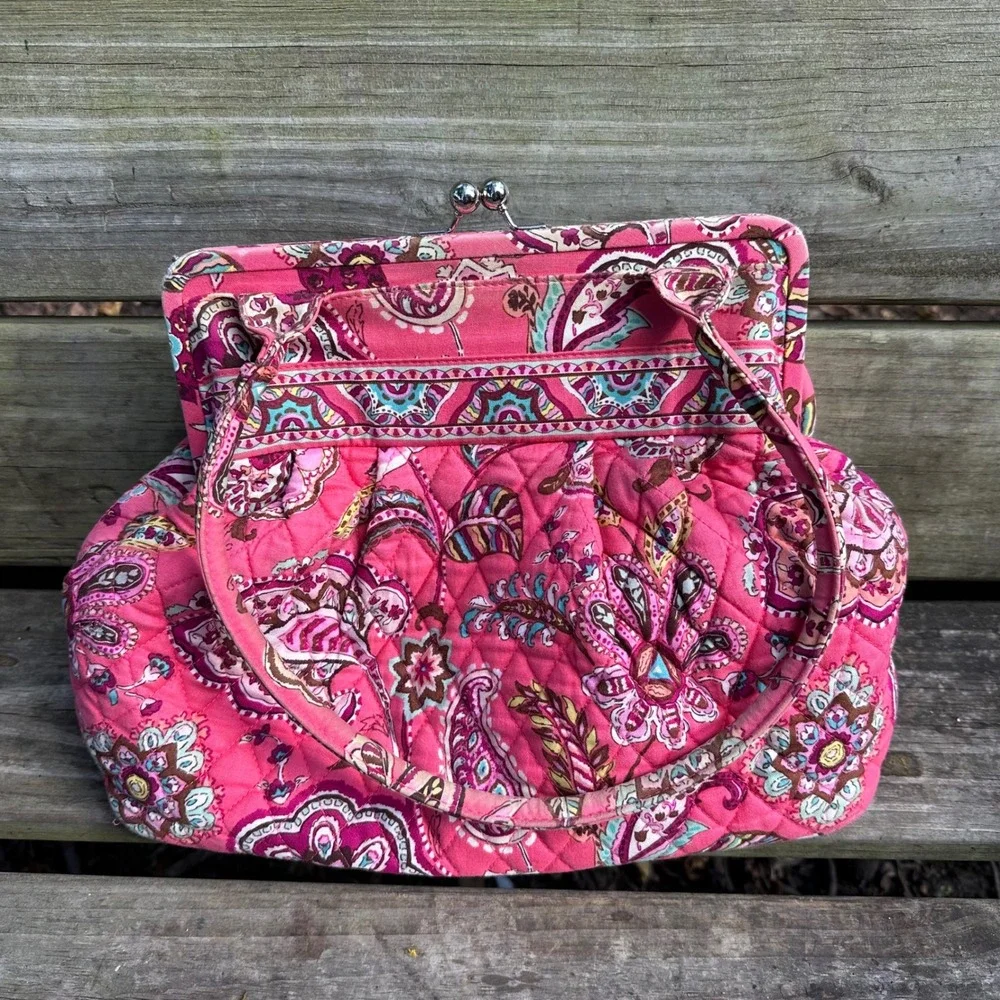 Vera Bradley Alice Bag Call Me Coral Pink Paisley Quilted Kisslock Handbag Purse